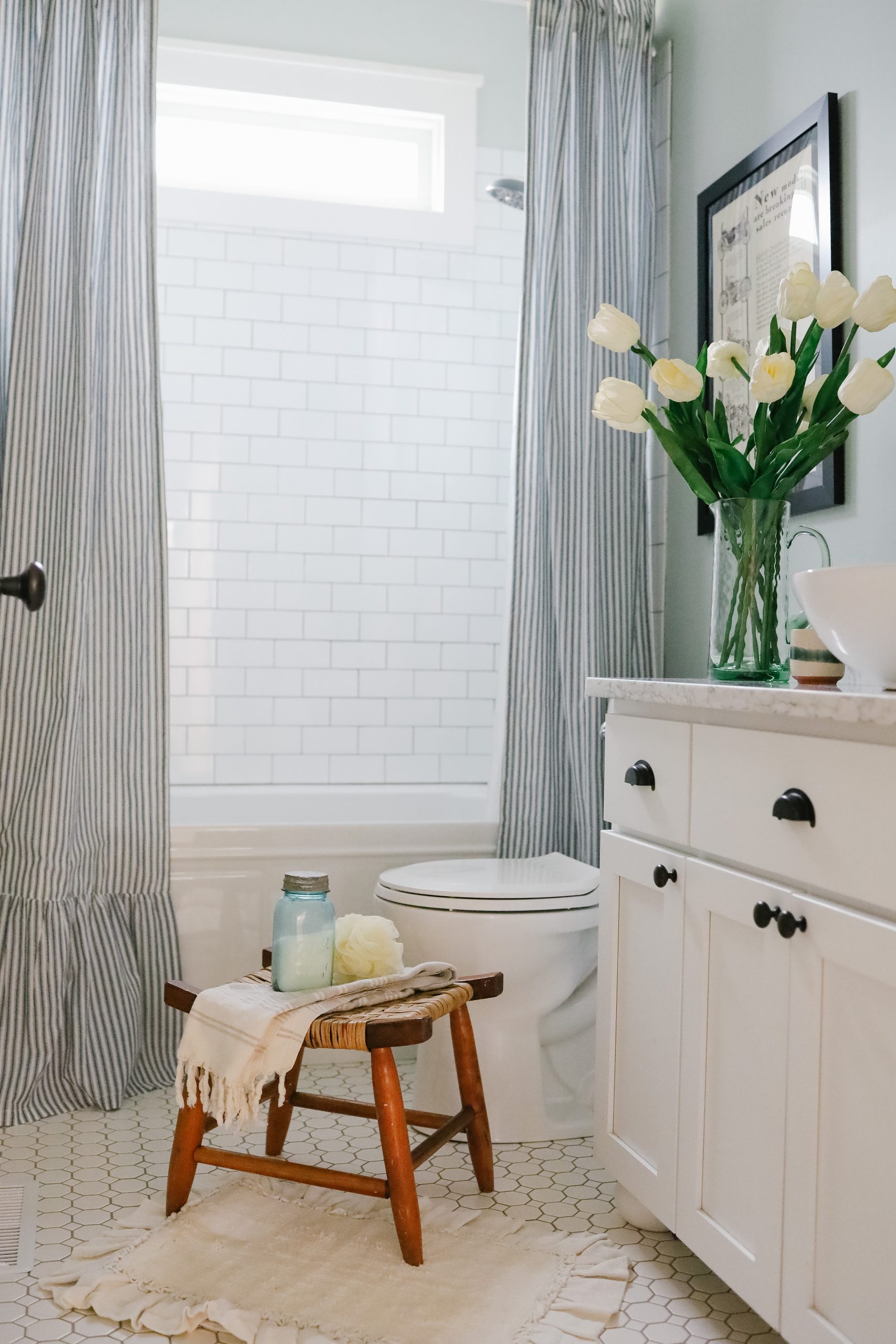Shower Curtain Ideas: cost-effective ways to upgrade bathrooms